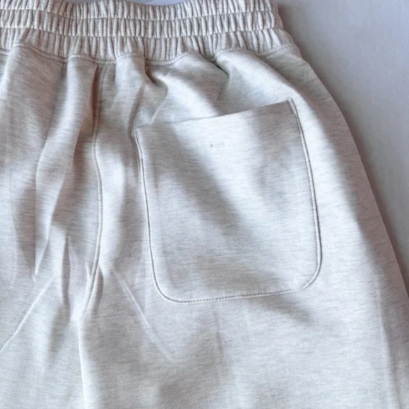 SPANX New Brushed AE Straight Legging in Heather Cream NWT Size S - Picture 10 of 16